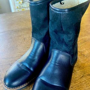 Women's Nautica winter pull on boots black leather size 9